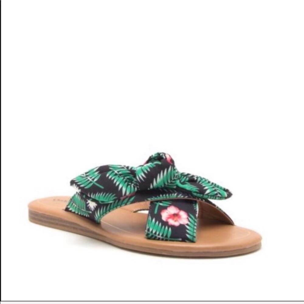 Size 6 Tropical Slide - Picture 4 of 5